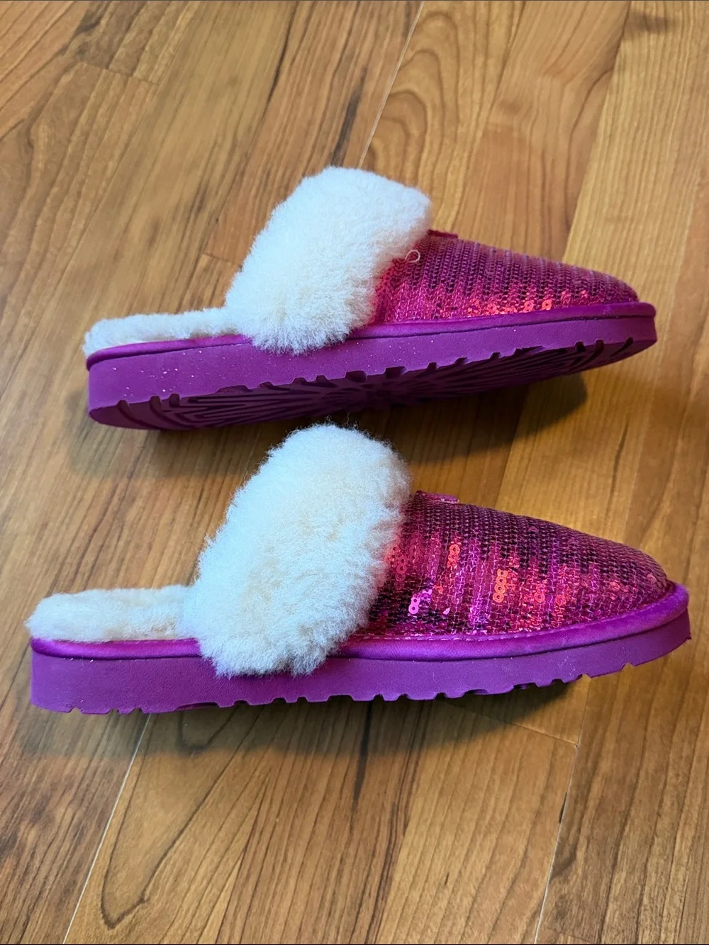 UGG Kids Sequin Clog Slippers in Fuchsia